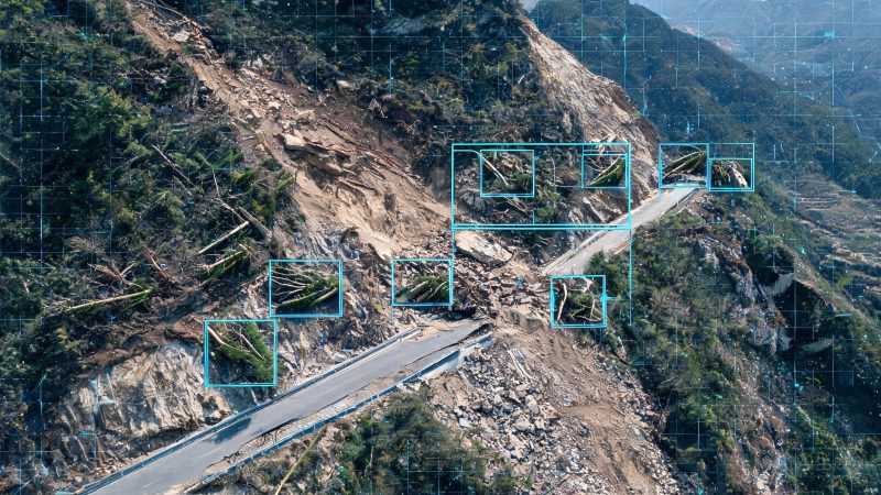 滑坡、道路坍塌、树木倒地、石头检测数据集 | 目标检测 | 安防监控-YOLO数据集